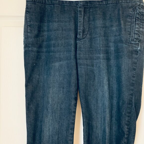 CHICO’S PLATINUM DENIM Ultimate Fit Crop Jean Hint of Gold - Picture 12 of 14